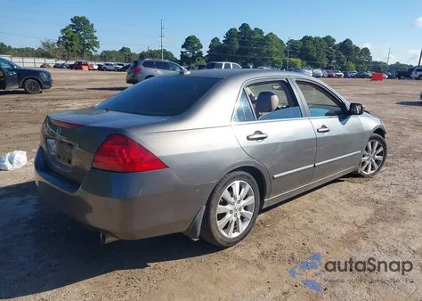 2007 Honda Accord 3.0 Ex из США, поврежденный, VIN 1HGCM66827A056058